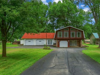 163 Chapel Dr