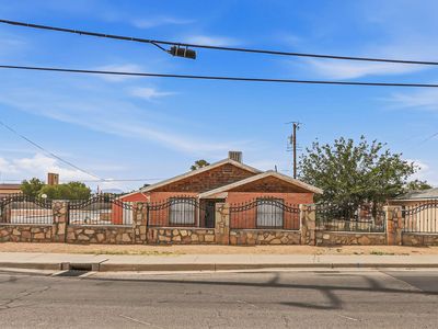 141 N Davis Dr