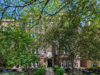 Property at 927 Hinman Ave APT 2S, Evanston, IL