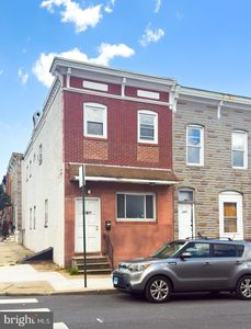 3209 E Lombard St
