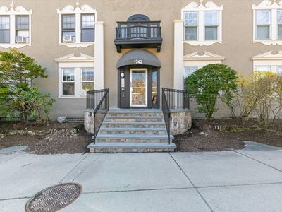 1742 Commonwealth Ave APT 2