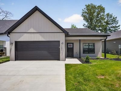 1605 Daly Dr