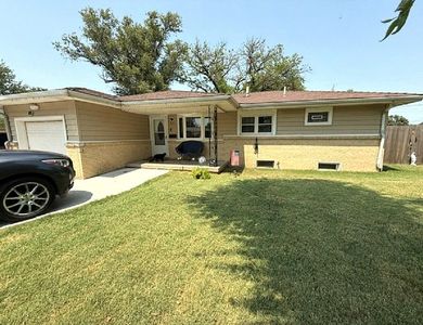 910 W Rita St