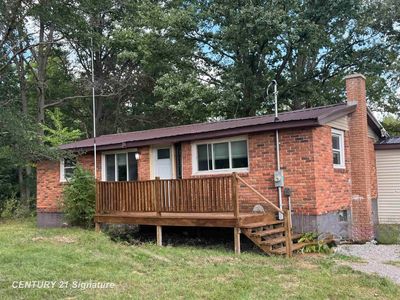 956 N Eleven Mile Rd