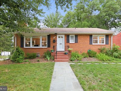 6133 9th Rd N