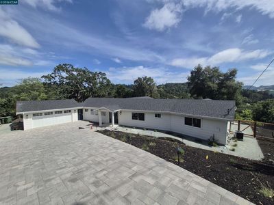 18 Saint James Ct