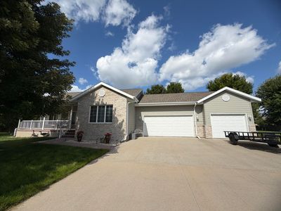 1100 Sunnyside Ct