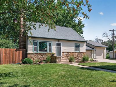 1805 42nd Ave NE