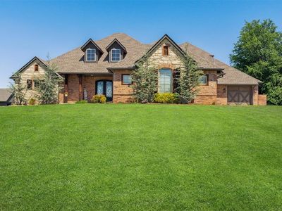 3692 River Valley Dr