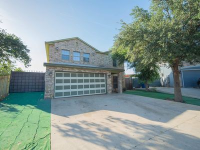 402 Campanario Ln