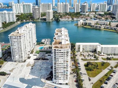 18051 Biscayne Blvd APT 801