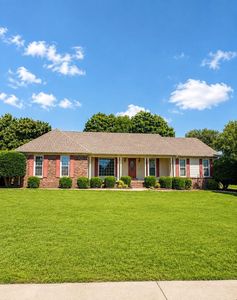 49 Chesapeake Dr