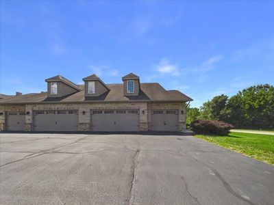 639 Queens Ct