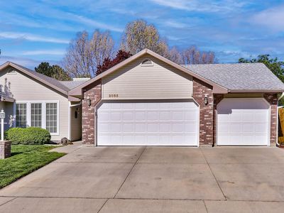 2085 N Astaire Way
