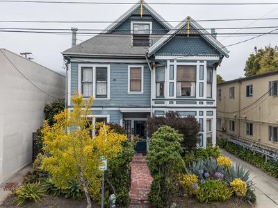 Shattuck Ave