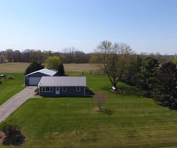 1535 W Kinley Rd