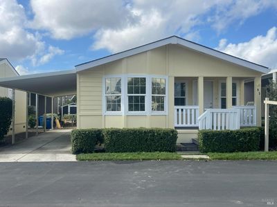 93 Candlewood Drive