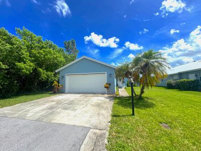 2414 SW REGENCY Road