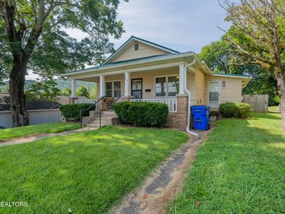 213 Devonia St