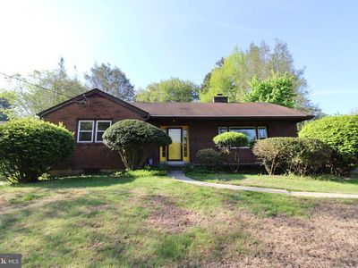 138 Meadow Ln