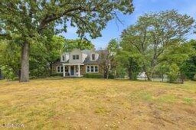 717 Oak Ridge Dr
