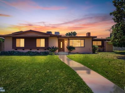 1001 White Ln