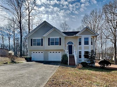 1550 Royale Castle Dr