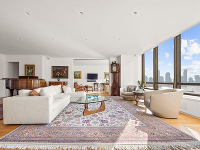 860 United Nations Plz APT 16G