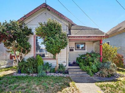 156 Elm St