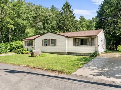 27 Faxon St