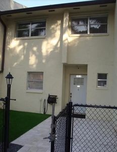 3010 NW 68th St #102