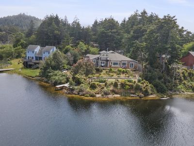1008 Lakeshore Dr