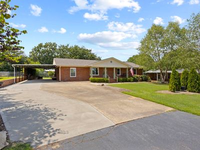 137 Northview St
