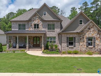 725 Indian Ridge Dr SE