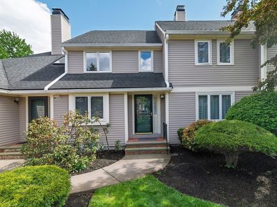 52 Jasper Ln