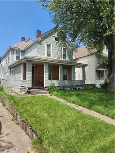 3094 E 65th St