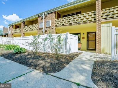 307 Stony Way #307