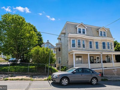 222 S 2nd St