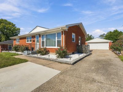 6019 Colebrooke Ln