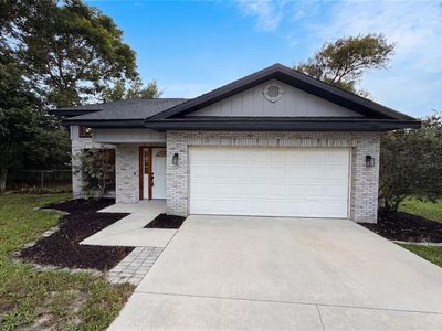 1542 April Ave