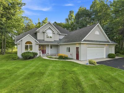 Property at 129 Questview Dr, Houghton Lake, MI