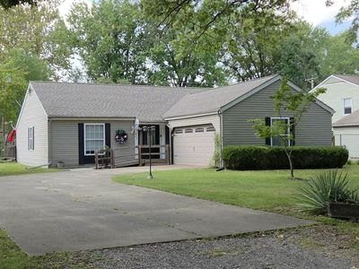 907 Lickliter St