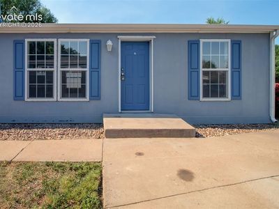 845 Desert Cir