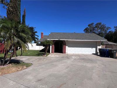 2367 Prospect Ave
