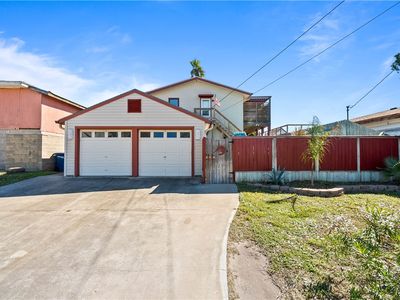 3211 Laguna Shores Rd