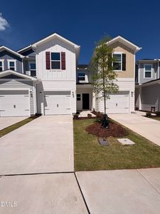 2043 Oakdale Dr