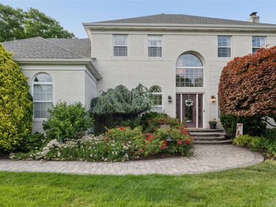 15 Barnaby Court E