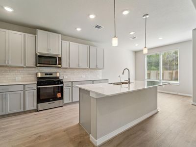 5811 Chamberlain Xing