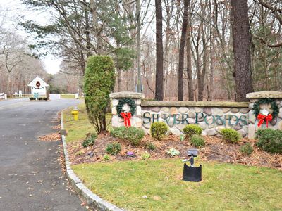 Property at 82 Fox Ct, Manorville, NY