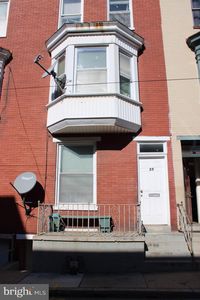 Property at 27 W Maple St, York, PA